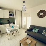 Plage Richelieu 1Ch, Wifi, Parking, Loggia דירה אגדה