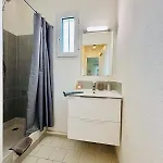 דירה Plage Richelieu 1Ch, Wifi, Parking, Loggia אגדה