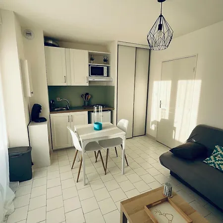 Richelieu,le Cap D Agde,pour 2ou 4pers, 100m De La Apartment