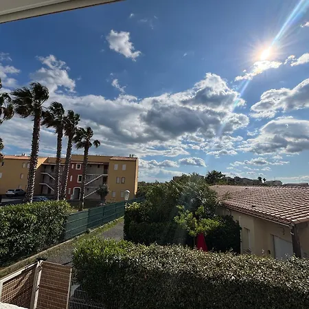 Appartement Cap d Agde T2 a 3 min de la plage a pied avec parking prive loggia pour 2 a 4 personnes